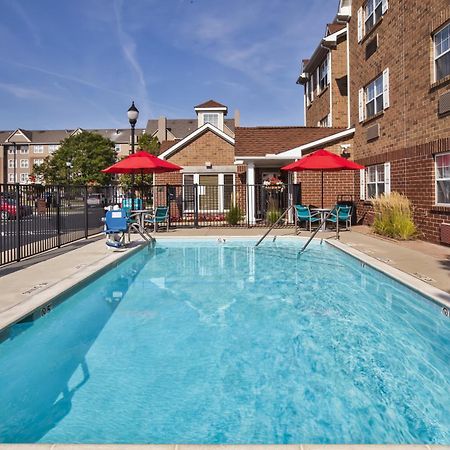 Towneplace Suites By Marriott Detroit Livonia Extérieur photo