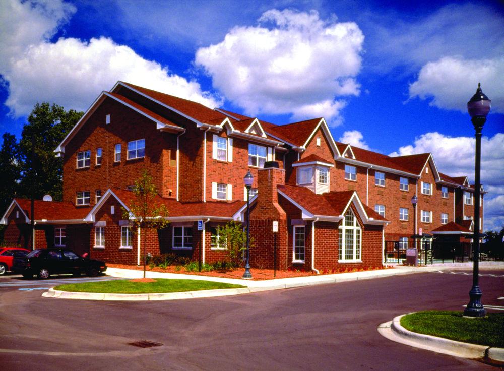 Towneplace Suites By Marriott Detroit Livonia Extérieur photo