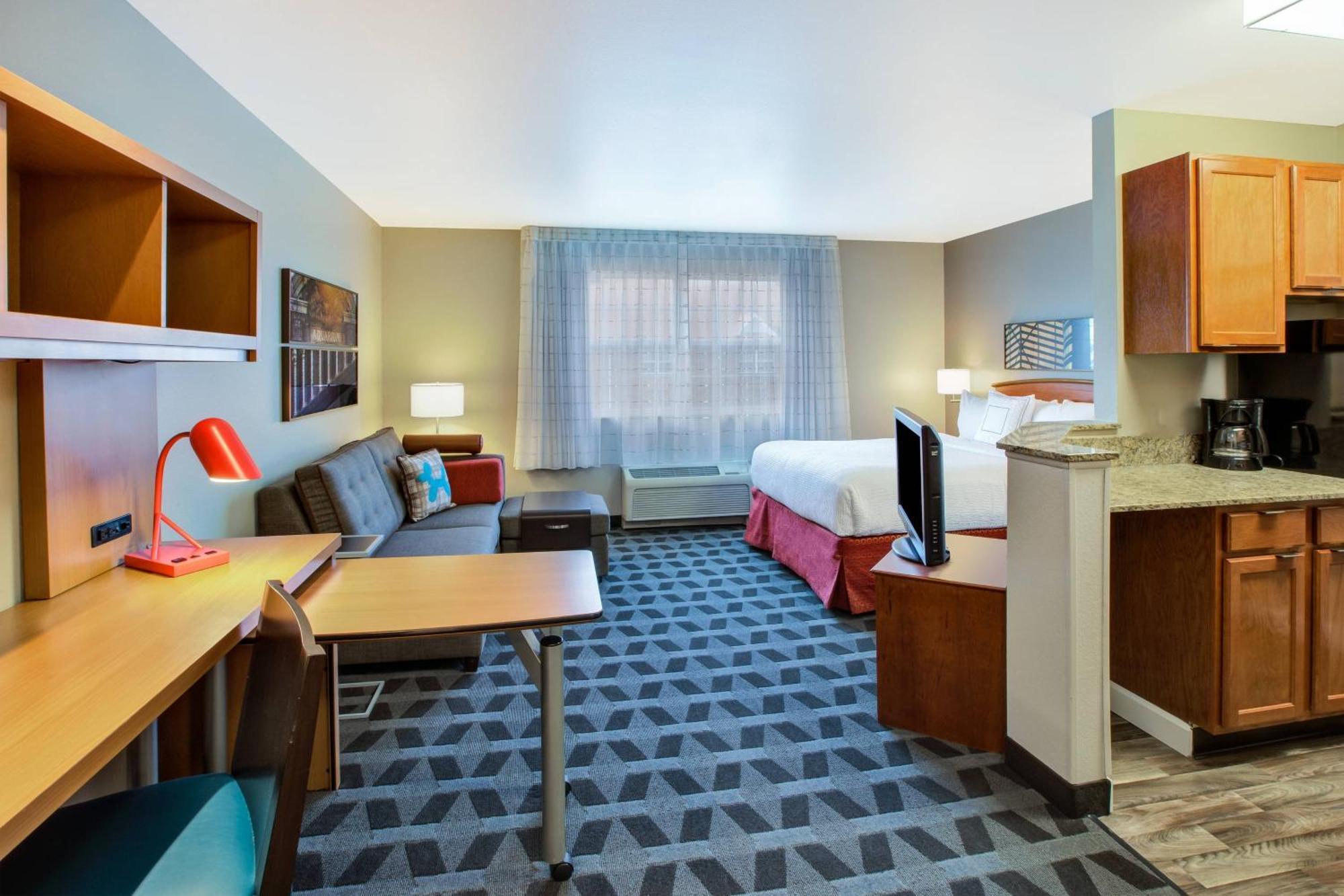Towneplace Suites By Marriott Detroit Livonia Extérieur photo