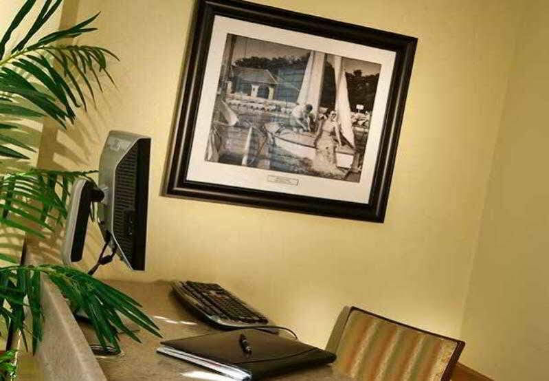 Towneplace Suites By Marriott Detroit Livonia Extérieur photo